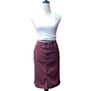 Pencil skirt with front slit